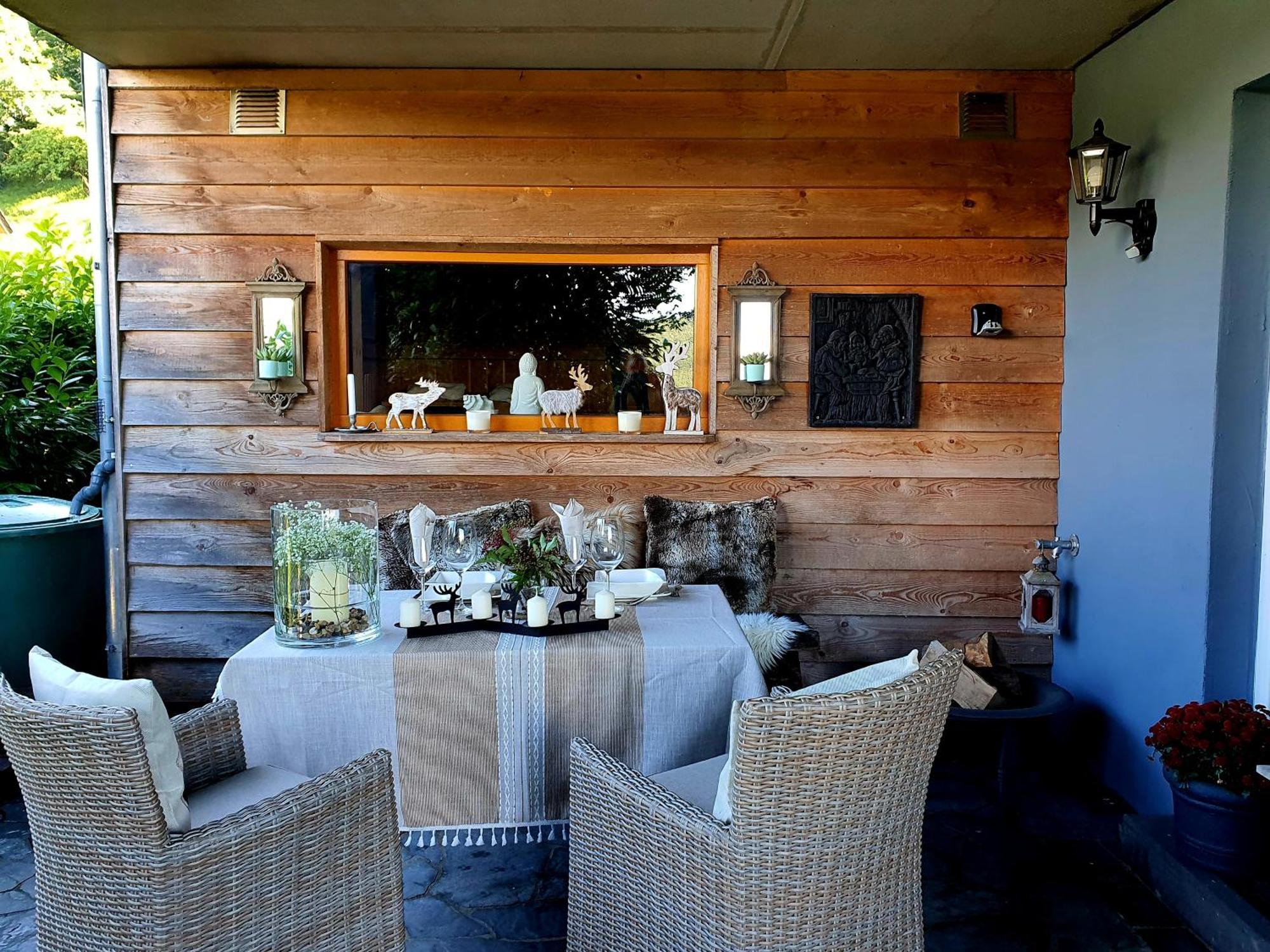 River Mosel Holiday Homes, Meerfeld Studio With A Lake View エクステリア 写真